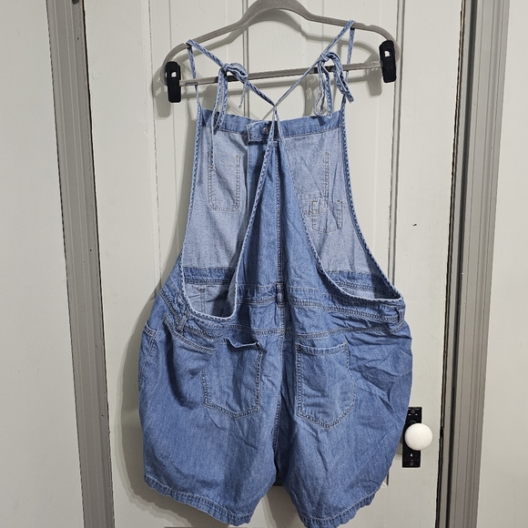 Torrid 5 Inch Lightweight Denim Shortall - Picture 6 of 11
